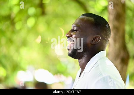 Angouleme, Frankreich. 25. August 2023. Moussa Mansaly nimmt am 25. August 2023 am 16. Angouleme Film Festival in Angouleme Teil. Foto: Franck Castel/ABACAPRESS.COM Abaca Press/Alamy Live News Stockfoto