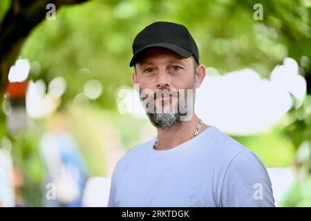 Angouleme, Frankreich. 25. August 2023. Nicolas Duvauchelle fotocall im Rahmen des 16. Angouleme Film Festivals am 25. August 2023 in Angouleme, Frankreich. Foto: Franck Castel/ABACAPRESS.COM Abaca Press/Alamy Live News Stockfoto