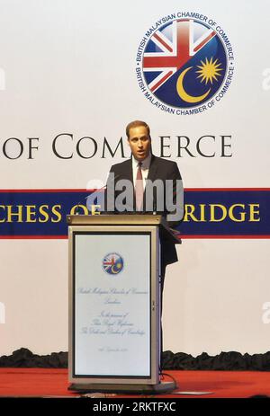 Bildnummer: 58470931  Datum: 14.09.2012  Copyright: imago/Xinhua (120914) -- KUALA LUMPUR, Sept. 14, 2012 (Xinhua) -- Britain s Prince William addresses a luncheon hosted by the British Malaysian Chamber of Commerce in Kuala Lumpur, Malaysia, on Sept. 14, 2012. Prince William and Catherine, Duchess of Cambridge, are on their second stop of a nine-day tour of Southeast Asia and the South Pacific on behalf of Queen Elizabeth II to commemorate her Diamond Jubilee. (Xinhua/Lin Hao) (cl) MALAYSIA-KUALA LUMPUR-PRINCE WILLIAM-KATE-VISIT PUBLICATIONxNOTxINxCHN people Adel Asienreise x0x xdd premiumd 2 Stock Photo