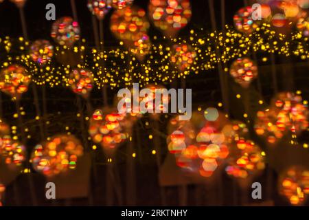 Abstrakte Unschärfe-Bokeh auf Natur Unschärfe Natur Kunst Hintergrund Stockfoto