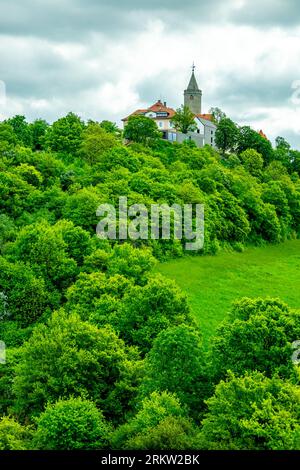 Sommerwanderung durch das Saaletal zur schönen Leuchtenburg bei Kahla - Thüringen - Deutschland Stockfoto