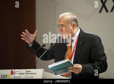 Bildnummer: 58710644  Datum: 16.11.2012  Copyright: imago/Xinhua (121116) -- MADRID, Nov. 16, 2012 (Xinhua) -- Jose Angel Gurria, the Secretary General of the Organization for Economic Cooperation and Development (OECD), addresses the 2012 Ibero-American Summit in Cadiz, Spain, on Nov. 16, 2012. The 2012 Ibero-American Summit kicked off in the Spanish city of Cadiz on Friday to focus on the ongoing economic crisis and the need for Spain and Portugal to boost their investment in Latin America. (Xinhua/Xie Haining) (lr) SPAIN-CADIZ-THE 2012 IBERO-AMERICAN SUMMIT PUBLICATIONxNOTxINxCHN Politik pe Stock Photo