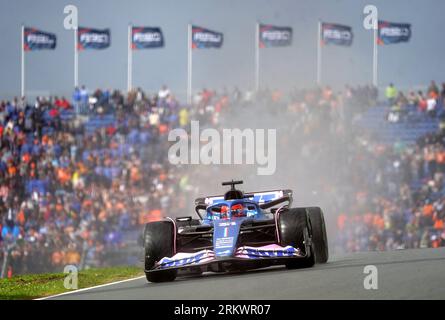 Alpine's Esteban Ocon im dritten Training vor dem Großen Preis der Niederlande auf dem Circuit Zandvoort CM.com in Zandvoort, Niederlande. Bilddatum: Samstag, 26. August 2023. Stockfoto