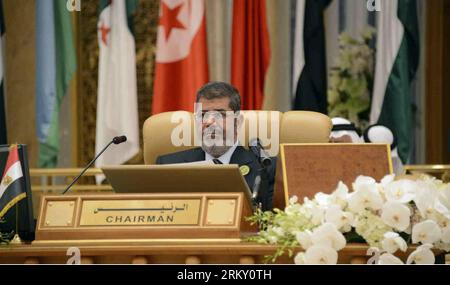 Bildnummer: 59114642  Datum: 21.01.2013  Copyright: imago/Xinhua (130121) -- RIYAD, Jan. 21, 2013 (Xinhua) -- Egyptian President Mohamed Morsi attends the 3rd Arab Economic and Social Development Summit held in the Saudi capital of Riyadh on Jan. 21, 2013. (Xinhua) SAUDI ARABIA-ARAB-SUMMIT PUBLICATIONxNOTxINxCHN Politik People Wirtschaft Wirtschaftsgipfel x0x xdd premiumd 2013 quer      59114642 Date 21 01 2013 Copyright Imago XINHUA  Riyad Jan 21 2013 XINHUA Egyptian President Mohamed Morsi Attends The 3rd Arab Economic and Social Development Summit Hero in The Saudi Capital of Riyadh ON Jan Stock Photo