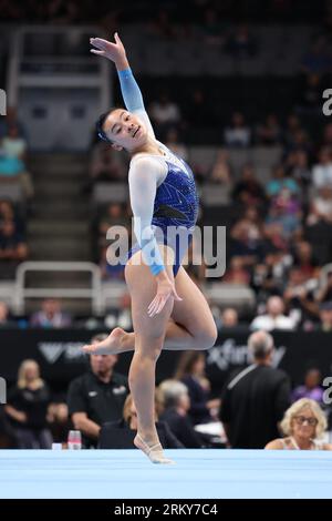 25. August 2023: Die Turnerin Leanne Wong während des ersten Turniers der Seniorinnen bei den United States Gymnastics Championships 2023. Der Wettbewerb findet im SAP Center in San Jose, Kalifornien, statt. Melissa J. Perenson/CSM Stockfoto