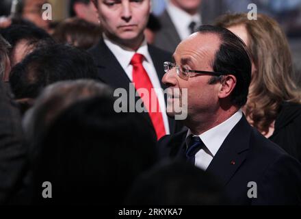 Bildnummer: 59237547  Datum: 18.02.2013  Copyright: imago/Xinhua PARIS, Feb. 18, 2013 (Xinhua) -- French President Francois Hollande shakes hands with guests after a reception to celebrate Chinese New Year of Snake at the presidential Elysee Palace in Paris, France, Feb. 18, 2013. (Xinhua/Gao Jing) FRANCE-PARIS-ELYSEE PALACE-CHINESE NEW YEAR PUBLICATIONxNOTxINxCHN Politik people Neujahr Frühlingsfest premiumd x0x xac 2013 quer     59237547 Date 18 02 2013 Copyright Imago XINHUA Paris Feb 18 2013 XINHUA French President François Hollande Shakes Hands With Guests After a Reception to Celebrate C Stock Photo