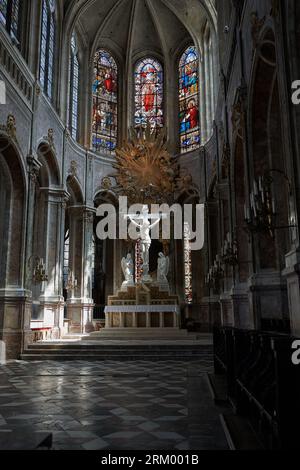 Paris, Frankreich - 14. Juli 2023 - Kirche Saint-Merry (Eglise Saint-Merri, XVI) im gotischen Pariser Stil an der Rue Saint Martin Stockfoto