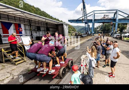 Decin, Tschechische Republik. 26. August 2023. Das zwölfte Jahr der internationalen Meisterschaft der Tschechischen Republik in Handhebel-Draisine-Handwagen-Fahrt fand am 26. August 2023 in Decin, Tschechische Republik, statt. Quelle: Hajek Vojtech/CTK Photo/Alamy Live News Stockfoto