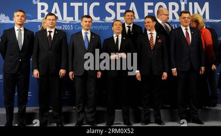 Bildnummer: 59477835  Datum: 05.04.2013  Copyright: imago/Xinhua (130405) -- ST. PETERSBURG, April 5, 2013 (Xinhua) -- Russian Prime Minister Dmitry Medvedev (C) with leaders of Baltic Sea nations pose for a group photo during the Baltic Sea Forum in St. Petersburg, Russia, on April 5, 2013. The Baltic Sea Forum kicked off here on Friday. (Xinhua) (dtf) RUSSIA-ST. PETERSBURG-BALTIC SEA FORUM PUBLICATIONxNOTxINxCHN Politik people xas x0x 2013 quer premiumd      59477835 Date 05 04 2013 Copyright Imago XINHUA  St Petersburg April 5 2013 XINHUA Russian Prime Ministers Dmitry Medvedev C With Leade Stock Photo