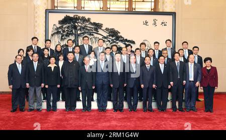 Bildnummer: 59577153  Datum: 27.04.2013  Copyright: imago/Xinhua (130427) -- BEIJING, April 27, 2013 (Xinhua) -- China s top legislator Zhang Dejiang (C, front) poses for a photo with members of the Business and Professionals Alliance for Hong Kong, led by Peter Lam Kin-ngok, in Beijing, capital of China, April 27, 2013. (Xinhua/Yao Dawei) (cxy) CHINA-BEIJING-ZHANG DEJIANG-BPAHK-MEETING (CN) PUBLICATIONxNOTxINxCHN People xns x0x 2013 quer      59577153 Date 27 04 2013 Copyright Imago XINHUA  Beijing April 27 2013 XINHUA China S Top Legislator Zhang Dejiang C Front Poses for a Photo With Member Stock Photo