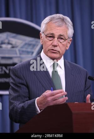 Bildnummer: 59596994  Datum: 02.05.2013  Copyright: imago/Xinhua (130502) -- WASHINGTON D.C., May 2, 2013 (Xinhua) -- U.S. Defense Secretary Chuck Hagel speaks during a press conference following the bilateral meeting with visiting British Defense Secretary Philip Hammond at Pentagon in Washington D.C., capital of the United States, on May 2, 2013. (Xinhua/Fang Zhe) US-WASHINGTON-UK-DEFENCE PUBLICATIONxNOTxINxCHN People Politik xsp x0x 2013 hoch      59596994 Date 02 05 2013 Copyright Imago XINHUA  Washington D C May 2 2013 XINHUA U S Defense Secretary Chuck Hagel Speaks during a Press Confere Stock Photo