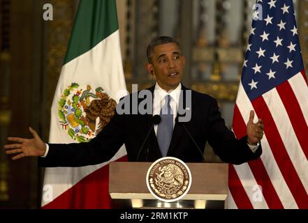 Bildnummer: 59597004 Datum: 02.05.2013 Copyright: imago/Xinhua (130502) -- MEXICO CITY, 2. Mai 2013 (Xinhua) -- US-Präsident Barack Obama spricht während einer gemeinsamen Pressekonferenz mit dem mexikanischen Präsidenten Enrique Pena Nieto nach einem bilateralen Treffen im National Palace in Mexico City, Hauptstadt von Mexiko, am 2. Mai 2013. Obama besucht Mexiko, um sich mit Pena Nieto zu treffen und Fragen in Bezug auf Bildung, Infrastruktur, Handel, Migration und Sicherheit zu analysieren, so die lokale Presse. (Xinhua/David de la Paz) (ce) (syq) MEXIKO-MEXIKO-STADT-US-OBAMA-VISIT PUBLICATIONxNOTxINxCHN People Politik x Stockfoto