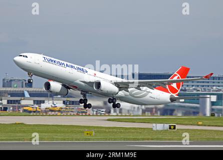 TC-JNN, Turkish Airlines, Airbus A330-343 Stockfoto