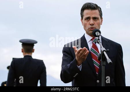 Bildnummer: 59680156  Datum: 22.05.2013  Copyright: imago/Xinhua CALI -- Mexico s President Enrique Pena Nieto delivers a speech upon his arrival at the Alfonso Bonilla Aragon Inernational Airport in the city of Cali, Colombia, on May 22, 2013. Enrique Pena Nieto arrived in Cali to attend the VII Pacific Alliance Summit. (Xinhua/Jhon Paz) COLOMBIA-CALI-SUMMIT PUBLICATIONxNOTxINxCHN People Politik xsp x0x 2013 quer     59680156 Date 22 05 2013 Copyright Imago XINHUA Cali Mexico S President Enrique Pena Nieto delivers a Speech UPON His Arrival AT The Alfonso Bonilla Aragon International Airport Stock Photo