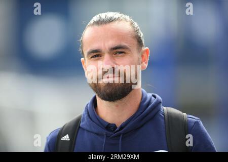 Barrow's Dom Telford während des Spiels der Sky Bet League 2 zwischen Barrow und Wrexham in der Holker Street, Barrow-in-Furness am Samstag, den 26. August 2023. (Foto: Michael Driver | MI News) Credit: MI News & Sport /Alamy Live News Stockfoto