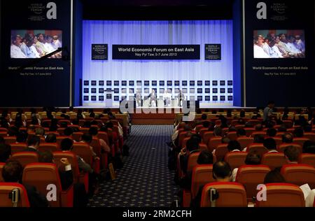 Bildnummer: 59785627  Datum: 06.06.2013  Copyright: imago/Xinhua (130606) -- NAY PYI TAW, June 6, 2013 (Xinhua) -- Picture taken on June 6, 2013 shows the opening ceremony of the 22nd World Economic Forum on East Asia held at Myanmar International Convention Center (MICC) in Nay Pyi Taw, Myanmar. The 22nd World Economic Forum on East Asia, hosted by Myanmar for the first time, was formally opened at Myanmar International Convention Center in Nay Pyi Taw Thursday. (Xinhua/U Aung)(zcc) MYANMAR-NAY PYI TAW-WORLD ECONOMIC FORUM-EAST ASIA PUBLICATIONxNOTxINxCHN Politik Wirtschaft Weltwirtschaftsfor Stock Photo