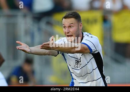 Frosinone, Italy. 26th Aug, 2023. Teun Koopmeiners of Atalanta BC gestures during the Serie A TIM match between Frosinone Calcio and Atalanta Bergamasca Calcio at Stadio Benito Stirpe, Frosinone, Italy on Saturday 26th August 2023. Credit: Nicola Ianuale/Alamy Live News Stock Photo