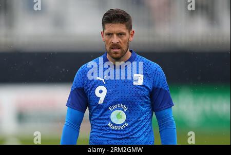 Barrows Jamie Proctor während des Spiels der Sky Bet League 2 zwischen Barrow und Wrexham in der Holker Street, Barrow-in-Furness am Samstag, den 26. August 2023. (Foto: Michael Driver | MI News) Credit: MI News & Sport /Alamy Live News Stockfoto