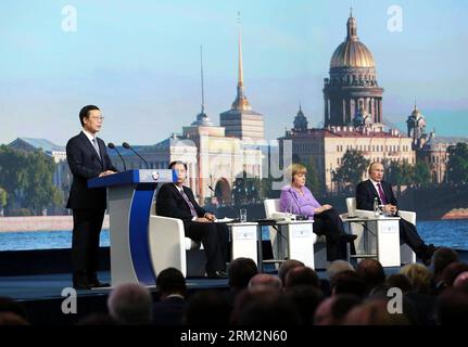 Bildnummer: 59885824  Datum: 21.06.2013  Copyright: imago/Xinhua (130621) -- ST. PETERSBURG, June 21, 2013 (Xinhua) -- Chinese Vice Premier Zhang Gaoli (L) delivers a speech at the 17th St. Petersburg International Economic Forum in St. Petersburg, Russia, June 21, 2013. Chancellor Angela Merkel (GER, 2.R) - President Vladimir Purin (RUS, R) (Xinhua/Liu Weibing) (wqq) RUSSIA-ST. PETERSBURG-ECONOMIC FORUM-CHINA-ZHANG GAOLI PUBLICATIONxNOTxINxCHN People Politik premiumd x2x xmb 2013 quer     59885824 Date 21 06 2013 Copyright Imago XINHUA  St Petersburg June 21 2013 XINHUA Chinese Vice Premier Z Stock Photo