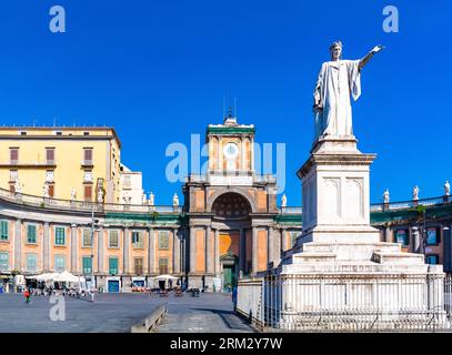 Neapel, Metropolstadt Neapel, Italien, Convitto Nazionale Vittorio Emanuele II an der Piazza Dante. Stockfoto