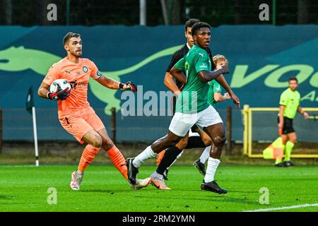 Lommel, Belgien. 26. August 2023. Torhüter Jari de Busser (20) von Lommel, dargestellt während eines Fußballspiels zwischen SK Lommel und KMSK Deinze am dritten Spieltag in der Challenger Pro League für die 2023-2024 am 26. August 2023 in Lommel, Belgien. Quelle: Sportpix/Alamy Live News Stockfoto