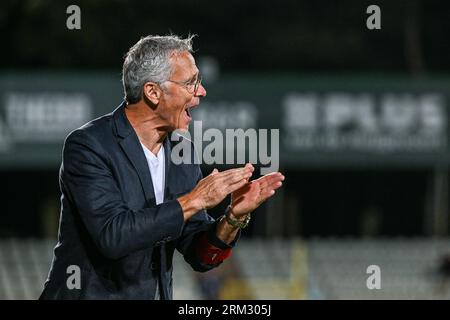 Lommel, Belgien. 26. August 2023. Headcoach Marc Grosjean von KMSK Deinze, der am 26. August 2023 in Lommel, Belgien, beim Fußballspiel zwischen SK Lommel und KMSK Deinze am dritten Spieltag in der Challenger Pro League für die 2023-2024 zu sehen war. Quelle: Sportpix/Alamy Live News Stockfoto