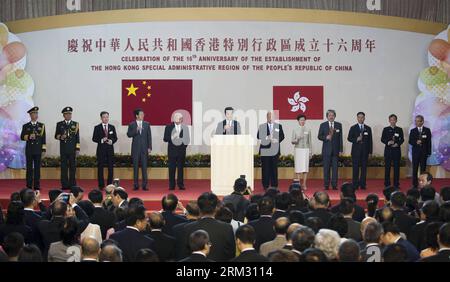 Bildnummer: 59924148  Datum: 01.07.2013  Copyright: imago/Xinhua (130701) -- HONG KONG, July 1, 2013 (Xinhua) -- Tung Chee-hwa (5th L), vice chairman of the National Committee of the Chinese People s Political Consultative Conference (CPPCC), and Chief Executive of Hong Kong Special Administrative Region Leung Chun-ying (6th L) attend a reception held to celebrate the 16th anniversary of the establishment of the Hong Kong Special Administrative Region of China, in Hong Kong, south China, July 1, 2013. (Xinhua/Lui Siu Wai) (hdt) CHINA-HONG KONG-16TH ANNIVERSARY (CN) PUBLICATIONxNOTxINxCHN peopl Stock Photo