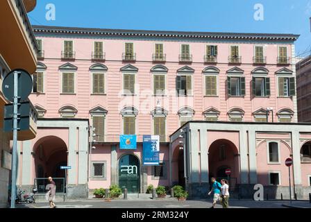 Neapel, Italien, PAN Palazzo delle Arti Napoli ist ein Museum in der Via Gaetano Filangieri, das sich im historischen Carafa di Roccella befindet. Stockfoto