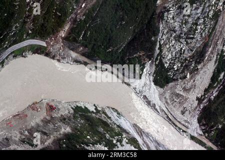 Bildnummer: 60134622  Datum: 16.07.2013  Copyright: imago/Xinhua (130716) -- WENCHUAN, July 16, 2013 (Xinhua) -- Photo taken on July 16, 2013 from a helicopter shows a road to Caopo Village damaged by mudslide in Wenchuan County, southwest China s Sichuan Province. The People s Liberation Army (PLA) Chengdu Military Area Command has dispatched helicopters to help with relief work in Wenchuan County which has been affected by flooding. An aviation unit dispatched three helicopters with 19 relief workers and 7.5 tonnes of materials in 12 flights to Caopo Township of Wenchuan County, which suffer Stock Photo