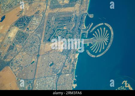 Aus der Luft von Palm Island, an der Küste von Dubai, Vereinigte Arabische Emirate Stockfoto