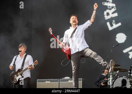 Leeds, Großbritannien. Samstag, 26. August 2023 Frank Turner & The Sleeping Souls beim Leeds Festival 2023 im Bramham Park © Jason Richardson / Alamy Live News Stockfoto