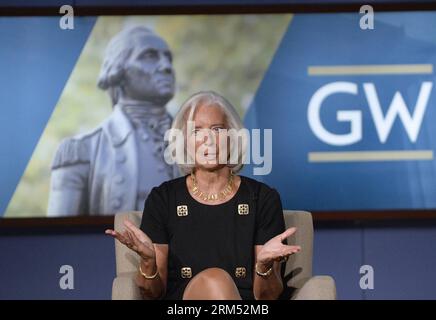 Bildnummer: 60558060 Datum: 03.10.2013 Copyright: imago/Xinhua WASHINGTON, (Xinhua) -- Geschäftsführerin des Internationalen Währungsfonds (IWF) Christine Lagarde hält eine Rede vor den Jahrestreffen der Weltbank/des IWF an der George Washington University in Washington, USA, 3. Oktober 2013. Der Chef des IWF warnte am Donnerstag, dass ein Versäumnis der USA, die Schuldenobergrenze anzuheben, was zu Zahlungsausfällen führen könnte, die Weltwirtschaft verheeren könnte. (Xinhua/Zhang Jun)(zhf) US-WASHINGTON-IWF-LAGARDE-US SCHULDENOBERGRENZE PUBLICATIONxNOTxINxCHN People xas x0x 2013 quer Premiumd 60558060 Datum 03 10 2013 Stockfoto