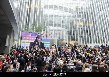 Bildnummer: 60590777  Datum: 11.10.2013  Copyright: imago/Xinhua WASHINGTON D.C.,  (Xinhua) -- watch as Malala Yousafzai, a 16-year-old Pakistani education activist who survived a Taliban attack, speaks to an International Day of the Girl event at World Bank headquarters during the 2013 World Bank Group-IMF Annual Meetings in Washington D.C., capital of the United States, . (Xinhua/Zhang Jun) US-WASHINGTON-WORLD BANK-PAKISTAN-MALALA PUBLICATIONxNOTxINxCHN Gesellschaft Politik People PK premiumd x0x xrj 2013 quer     60590777 Date 11 10 2013 Copyright Imago XINHUA Washington D C XINHUA Watch As Stock Photo