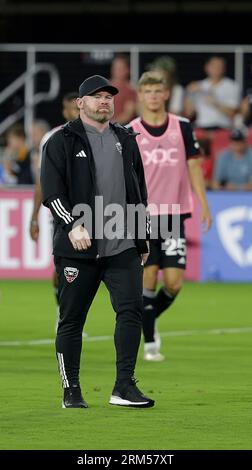 26. August 2023: Wayne Rooney, Head Coach von D.C. United, verlässt das Feld zur Halbzeit während eines MLS-Fußballspiels zwischen der D.C. United und der Philadelphia Union auf dem Audi Field in Washington DC. Justin Cooper/CSM Stockfoto