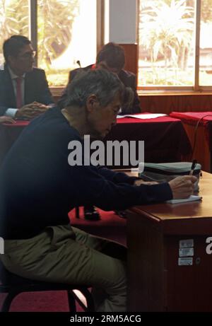 Bildnummer: 60610543  Datum: 17.10.2013  Copyright: imago/Xinhua (131018) -- LIMA,  (Xinhua) -- Former Peruvian President Alberto Fujimori attends the hearing of his trial in the Fourth Criminal Liquidator Courtroom at the headquarters of the Special Operations Office of Peru s National Police in the Ate Vitarte district of Lima, Peru, Oct. 17, 2013.    (Xinhua/Luis Camacho) (djj) PERU-LIMA-FUJIMORI-TRIAL PUBLICATIONxNOTxINxCHN Gesellschaft x2x xkg 2013 hoch o0 Prozess, Gerichtsverfahren, Anklage, People Politik     60610543 Date 17 10 2013 Copyright Imago XINHUA  Lima XINHUA Former Peruvian P Stock Photo