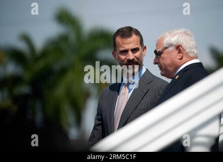 Bildnummer: 60618581 Datum: 20.10.2013 Copyright: imago/Xinhua (131020) -- PANAMA CITY, 20. Oktober 2013 (Xinhua) -- der spanische Kronprinz Felipe (L) und Panamas Präsident Ricardo Martinelli nehmen am 20. Oktober 2013 an den Schlussakten des 5. Jahrestags der Entdeckung des Pazifischen Ozeans durch Vasco Nunez de Balboa in Panama City, der Hauptstadt von Panama, Teil. (Xinhua/Mauricio Valenzuela) PANAMA-PANAMA-STADT-KRONE PRINZ PUBLICATIONxNOTxINxCHN People Adel Entertainment Politik Premiere x0x xmb 2013 quer 60618581 Datum 20 10 2013 Copyright Imago XINHUA Panama City OCT 20 2013 XINHUA Spanien S Kronprinz Felip Stockfoto