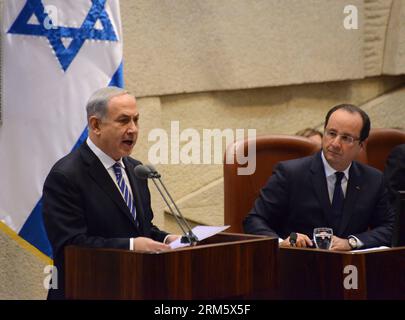 Bildnummer: 60728937 Datum: 18.11.2013 Copyright: imago/Xinhua (131118) -- JERUSALEM, 18. November 2013 (Xinhua) -- der französische Staatspräsident Francois Hollande (R) hört sich eine Rede des israelischen Premierministers Benjamin Netanyahu (L) in der Knesset in Jerusalem am 18. November 2013 an. Der französische Präsident Francois Hollande hat am Montag in seiner Rede hier am Montag Israel aufgefordert, den Bau der Siedlungen im Westjordanland einzustellen, um ein Friedensabkommen mit den Palästinensern zu erzielen. (Xinhua/Pool/Debbie Hill) MIDEAST-JERUSALEM-KNESSET-FRANCE-FRANCOIS HOLLANDE-SPEECH PUBLICATIONxNOT Stockfoto