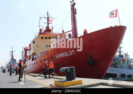 LIMA, Dec. 26, 2013 (Xinhua) -- Crew Members of the Peruvian Navy cast off the mooring lines of the Scientific Research Vessel Humboldt , in Callao Port in Lima, Peru, on Dec. 26, 2013. The 22nd Peruvian Antar expedition set sail on Thursday to the Antarctica aboard the BIC Humboldt to carry on with its research activities in the White Continent, said on Thursday the Foreign Affairs Minister Eda Rivas. (Xinhua/Luis Camacho) PERU-LIMA-EXPEDITION-DEPARTURE PUBLICATIONxNOTxINxCHN   Lima DEC 26 2013 XINHUA Crew Members of The Peruvian Navy Cast off The Mooring Lines of The Scientific Research Vess Stock Photo