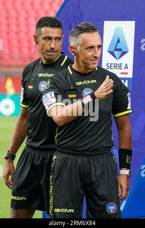 Gianluca Aureliano, Schiedsrichter beim italienischen Meisterschaftsspiel Serie A zwischen AC Monza und Empoli FC am 26. August 2023 im U-Power Stadium in Monza, Italien Credit: Independent Photo Agency/Alamy Live News Stockfoto