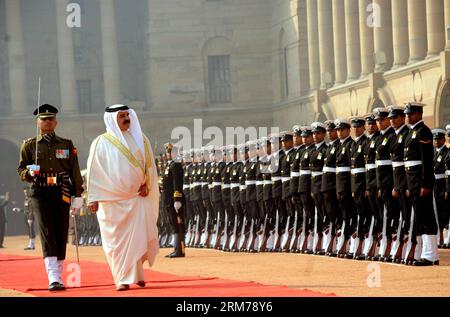 (140219) -- NEW DELHI, Feb. 19, 2014 (Xinhua) -- Bahraini King Hamad bin Isa Al Khalifa (2nd L) inspects a guard of honor upon his arrival at the Indian Presidential Palace in New Delhi, India, Feb. 19, 2014. (Xinhua/Partha Sarkar)(hy) INDIA-NEW DELHI-BAHRAIN-VISIT PUBLICATIONxNOTxINxCHN   New Delhi Feb 19 2014 XINHUA Bahraini King Hamad am Isa Al Khalifa 2nd l inspect a Guard of HONOR UPON His Arrival AT The Indian Presidential Palace in New Delhi India Feb 19 2014 XINHUA Partha Sarkar Hy India New Delhi Bahrain Visit PUBLICATIONxNOTxINxCHN Stock Photo