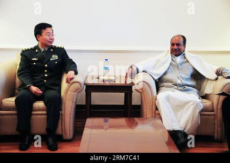 (140224) -- NEW DELHI, Feb. 24, 2014 (Xinhua) -- Indian Defense Minister A.K. Antony (R) meets with visiting Deputy Chief of General Staff of the People s Liberation Army of China Wang Guanzhong, who was here for holding the 6th round of meeting of Defense and Security Consultation between China and India, in New Delhi, India, Feb. 24, 2014. (Xinhua/Chen Xuelian) INDIA-NEW DELHI-CHINA-DEFENCE DIALOGUE PUBLICATIONxNOTxINxCHN   New Delhi Feb 24 2014 XINHUA Indian Defense Ministers a K Antony r Meets With Visiting Deputy Chief of General Staff of The Celebrities S Liberation Army of China Wang Gu Stock Photo