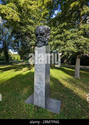 Podebrady Stadt Statue des tschechischen Komponisten Antonin Dvorak in einem öffentlichen Park in der Nähe des SPA-, Tschechische republik, Europa Stockfoto