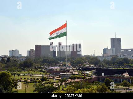 (140307) -- NEW DELHI, March 7, 2014 (Xinhua) -- The largest Indian national flag unfurls at the central park in Connaught Place in New Delhi, India, March 7, 2014. The flag measures 90 feet in length, 60 feet in width and weighs 35 kilograms. (Xinhua/Partha Sarkar) INDIA-NEW DELHI-FLAG PUBLICATIONxNOTxINxCHN   New Delhi March 7 2014 XINHUA The Largest Indian National Flag unfurls AT The Central Park in Connaught Place in New Delhi India March 7 2014 The Flag Measures 90 Feet in length 60 Feet in width and weighs 35 kilograms XINHUA Partha Sarkar India New Delhi Flag PUBLICATIONxNOTxINxCHN Stock Photo