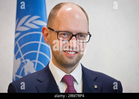 (140313) -- New York, 13. März 2014 (Xinhua) -- der ukrainische Premierminister Arseniy Jatsenjuk reagiert vor seinem Treffen mit dem Generalsekretär der Vereinten Nationen, Ban Ki-moon (nicht im Bild), am 13. März 2014 im UN-Hauptquartier in New York. (Xinhua/Niu Xiaolei) UN-NEW YORK-UKRAINE-BAN KI-MOON-YATSENYUK-MEETING PUBLICATIONxNOTxINxCHN New YORK 13. März 2014 XINHUA der ukrainische Premierminister Arseniy Yatsenyuk reagiert vor seinem Treffen mit UN-Generalsekretär Ban KI Moon Not in Picture AM UN-Hauptsitz in New York AM 13. März 2014 XINHUA Niu Xiaolei UN Ukraine New York Stockfoto
