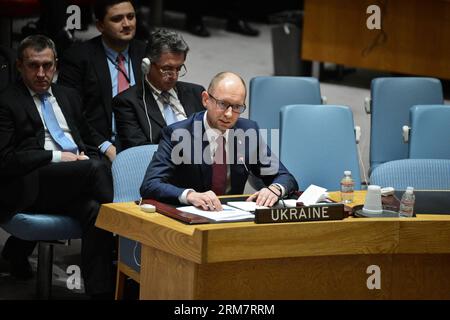 (140313) -- NEW YORK, 13. März 2014 (Xinhua) -- der ukrainische Premierminister Arsenij Jatsenjuk (Front) spricht während einer Sitzung des UN-Sicherheitsrats zur Lage der Ukraine am 13. März 2014 im UN-Hauptquartier in New York. (Xinhua/Niu Xiaolei) UN-NEW YORK-UKRAINE-YATSENYUK-TREFFEN PUBLICATIONxNOTxINxCHN New YORK 13. März 2014 XINHUA ukrainische Premierminister Arseniy Yatsenyuk Front spricht während einer Sitzung des Sicherheitsrates der Vereinten Nationen ÜBER die Lage der Ukraine AM Sitz der Vereinten Nationen in New York AM 13. März 2014 XINHUA Niu Xiaolei UN New York Ukraine Yatsenyuk Meeting PUB Stockfoto