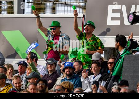 LONDON, VEREINIGTES KÖNIGREICH. 26. August 2023. Die Southern Brave Fans während des Eliminator - Manchester Originals vs Southern Brave auf dem Kia Oval Cricket Ground am Samstag, den 26. August 2023 in LONDON ENGLAND. Quelle: Taka Wu/Alamy Live News Stockfoto