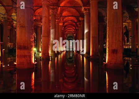 Unterirdische Basilika Zisterne. Byzantinisches Wasserreservoir gebaut von Kaiser Justinianus - Türkei, Istanbul Stockfoto