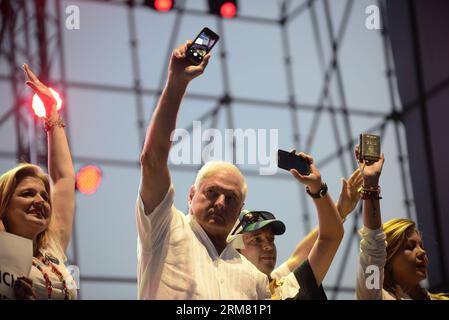 PANAMA CITY, March 23, 2014 (Xinhua) -- Panama s President Ricardo Martinelli (C) takes part in a rally   in Panama City, capital of Panama, on March 23, 2014.   (Xinhua/MauricioxValenzuela) (fnc) (ah) PANAMA-PANAMA CITY- -DEMONSTRATION PUBLICATIONxNOTxINxCHN   Panama City March 23 2014 XINHUA Panama S President Ricardo Martinelli C Takes Part in a Rally in Panama City Capital of Panama ON March 23 2014 XINHUA  FNC AH Panama Panama City Demonstration PUBLICATIONxNOTxINxCHN Stock Photo