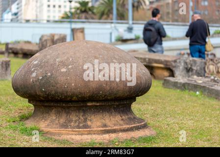 Teil der Installation „Memory Is Creation Without End“ auf dem Tarpien Way in Central Sydney, Australien. 2000 von Kimio Tsuchiya installiert Stockfoto