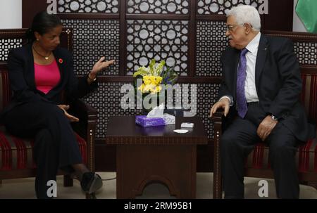 (140508) -- RAMALLAH, 8. Mai 2014 (Xinhua) -- der palästinensische Präsident Mahmoud Abbas (R) trifft sich am 8. Mai 2014 in der Westjordstadt Ramallah mit der US-Sicherheitsberaterin Susan Rice. (Xinhua/Mohamad Torokman) MIDEAST-RAMALLAH-US-NATIONALE SICHERHEITSBERATERIN-SUSAN RICE PUBLICATIONxNOTxINxCHN Ramallah 8. Mai 2014 XINHUA PALÄSTINENSISCHER Präsident Mahmoud Abbas r trifft sich mit der US-amerikanischen nationalen Sicherheitsberaterin Susan Rice Rice am 8. Mai 2014 in der WESTBANK-Stadt Ramallah Stockfoto